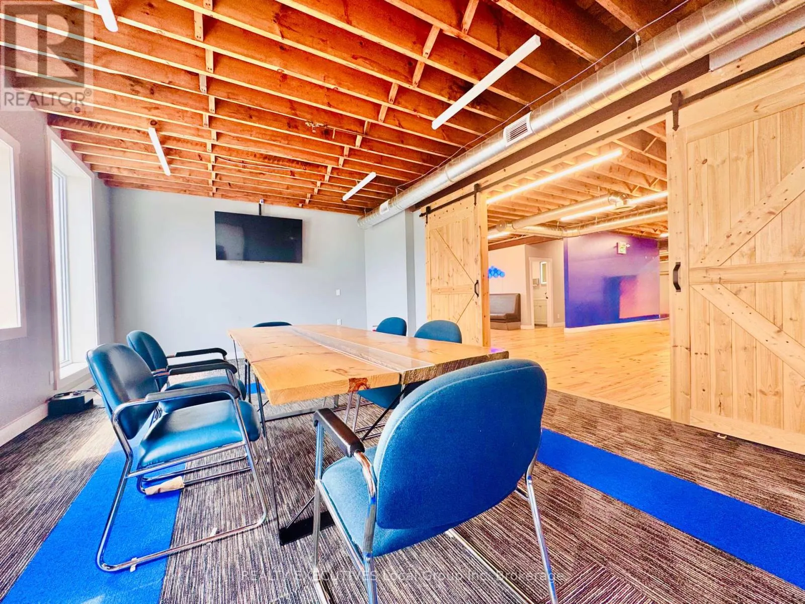 3 - 1630 MAIN STREET W, #3