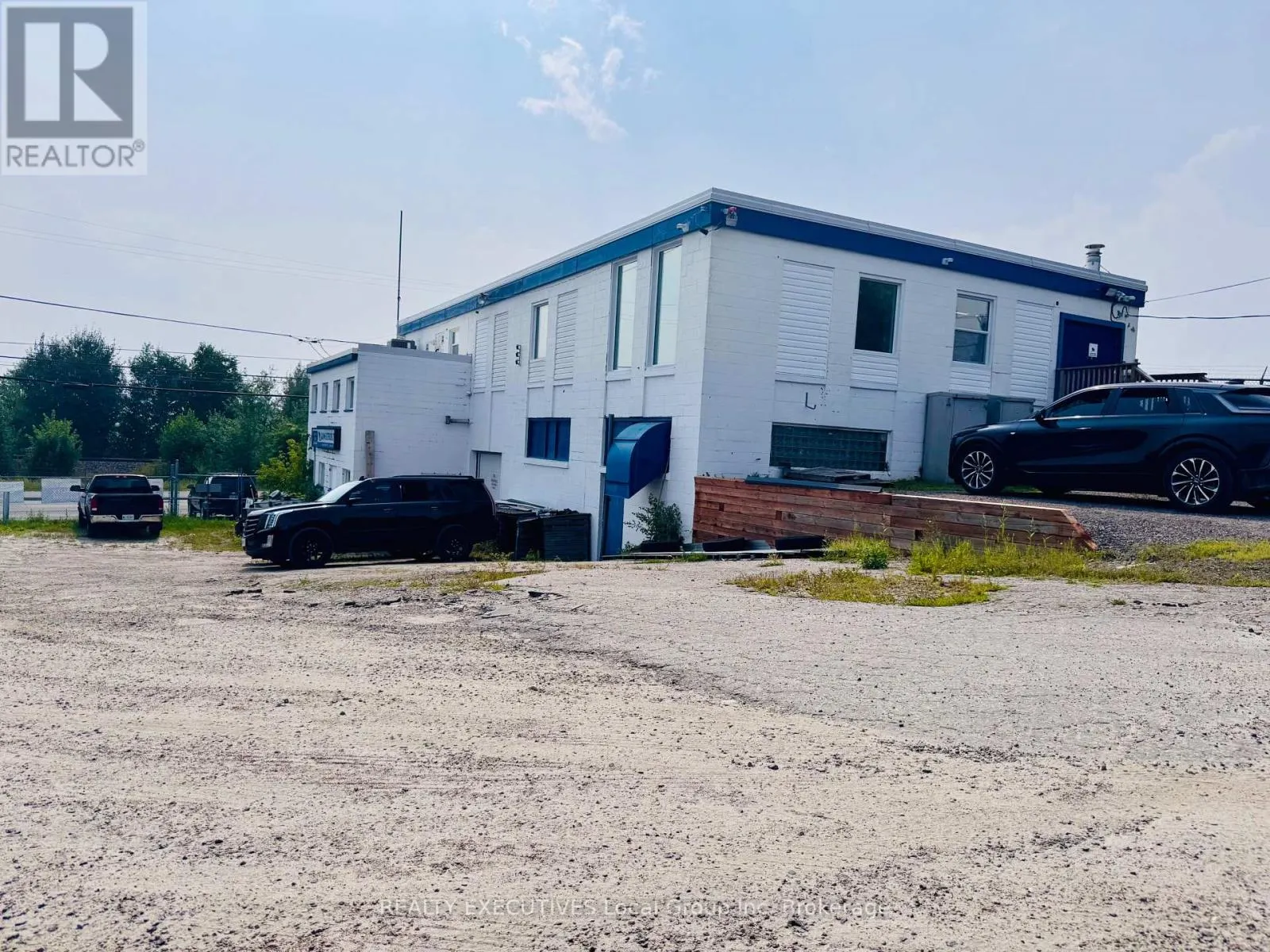 3 - 1630 MAIN STREET W, #3