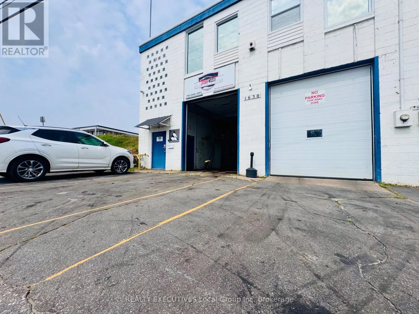 3 - 1630 MAIN STREET W, #3