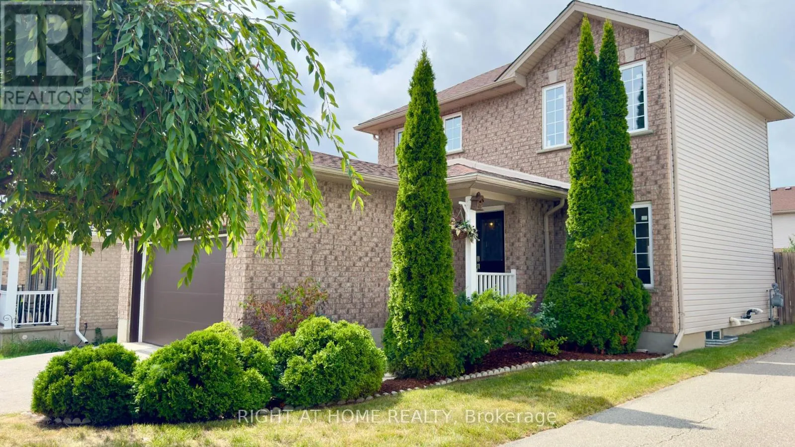19 WINDFLOWER DRIVE