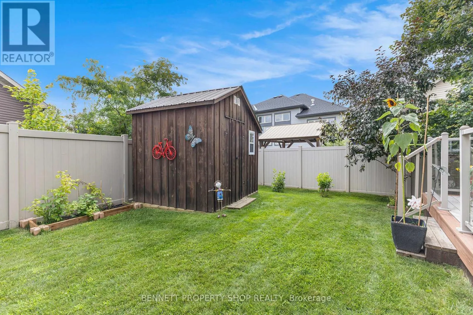 123 ELFIN GROVE