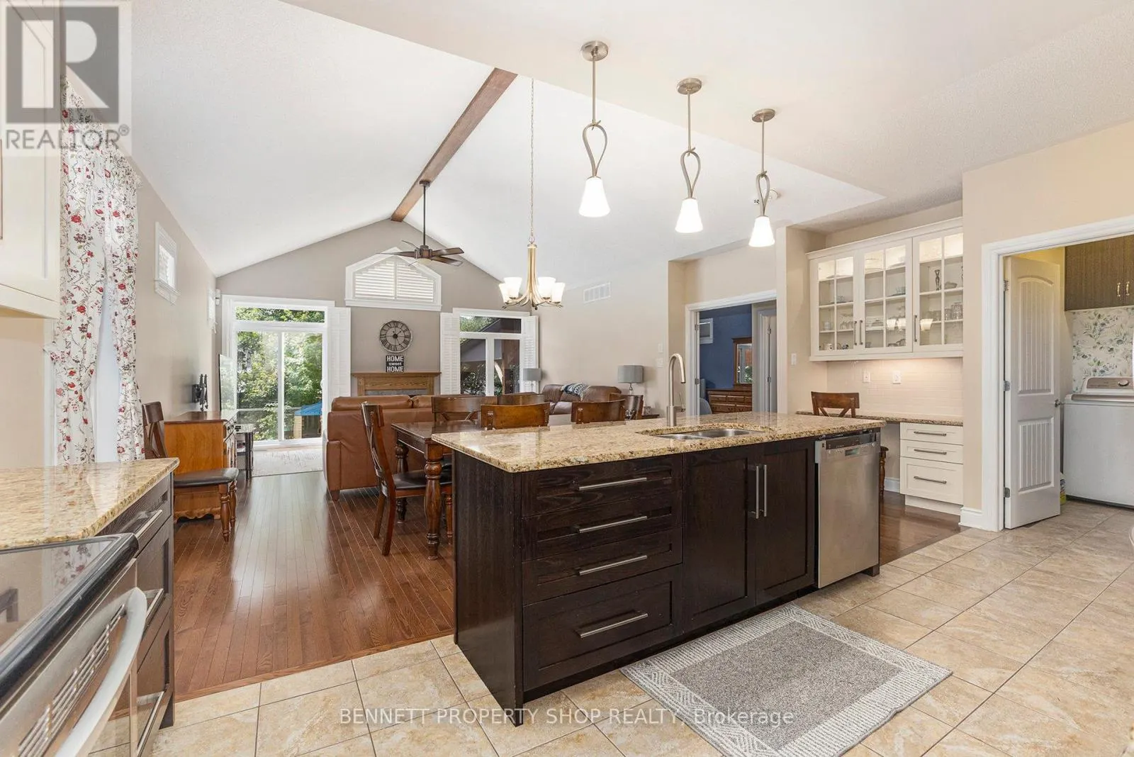 123 ELFIN GROVE