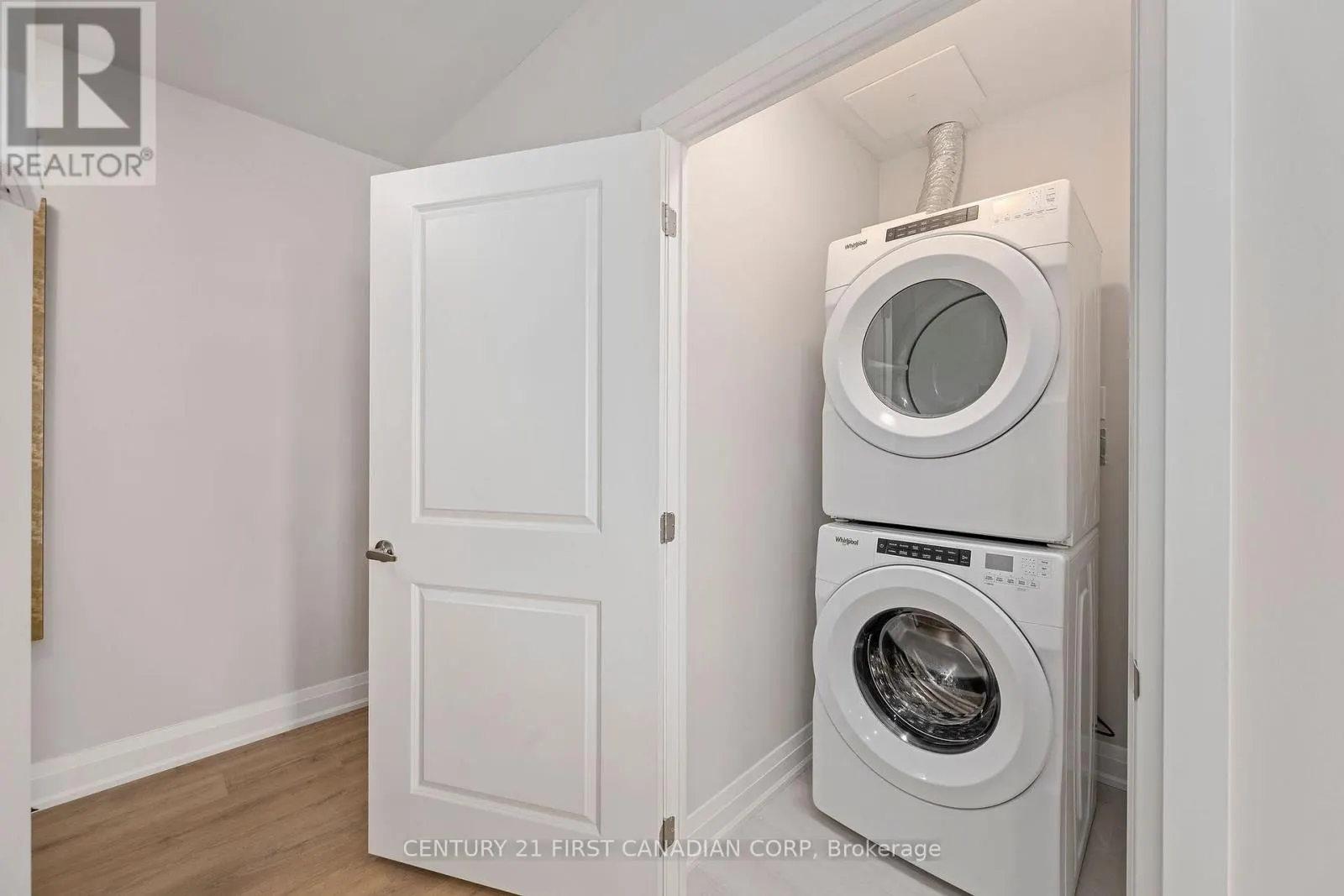 610 - 4286 KING STREET, #610