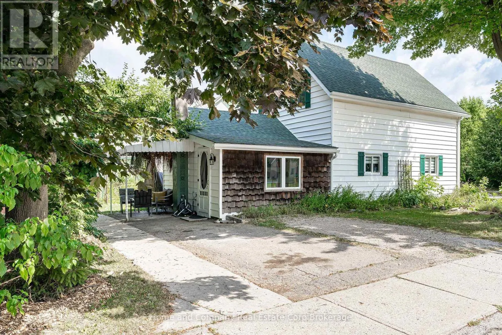 61 BLAKE STREET