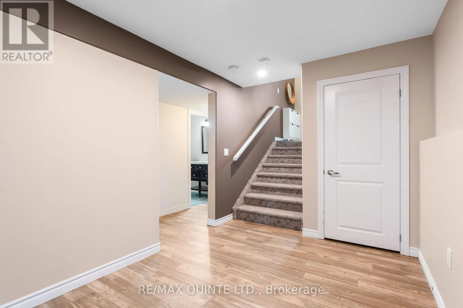 38 CANNIFTON ROAD N