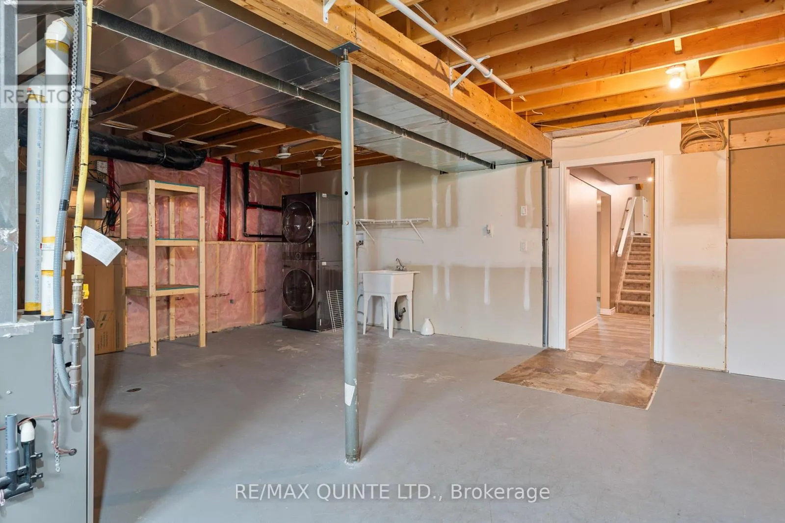 38 CANNIFTON ROAD N