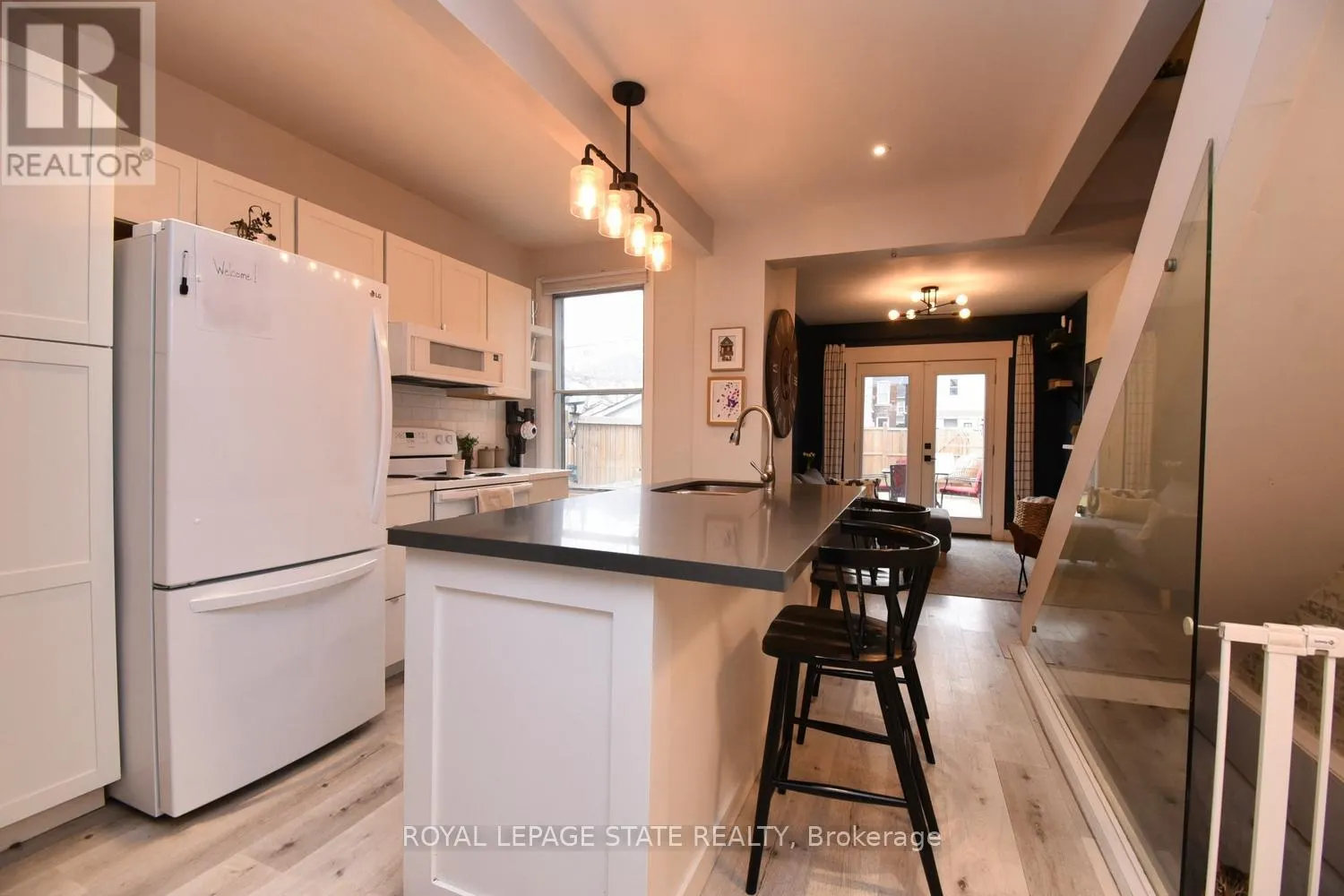 61 CHESTNUT AVENUE