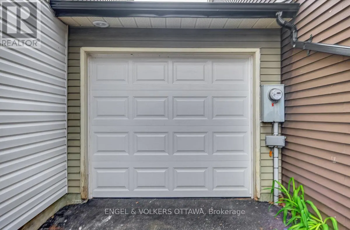 30 SOVEREIGN AVENUE