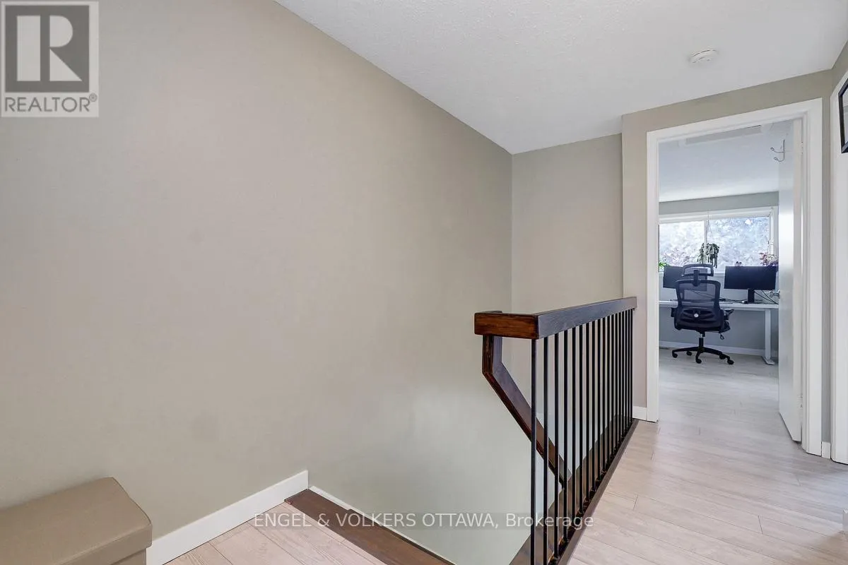 30 SOVEREIGN AVENUE
