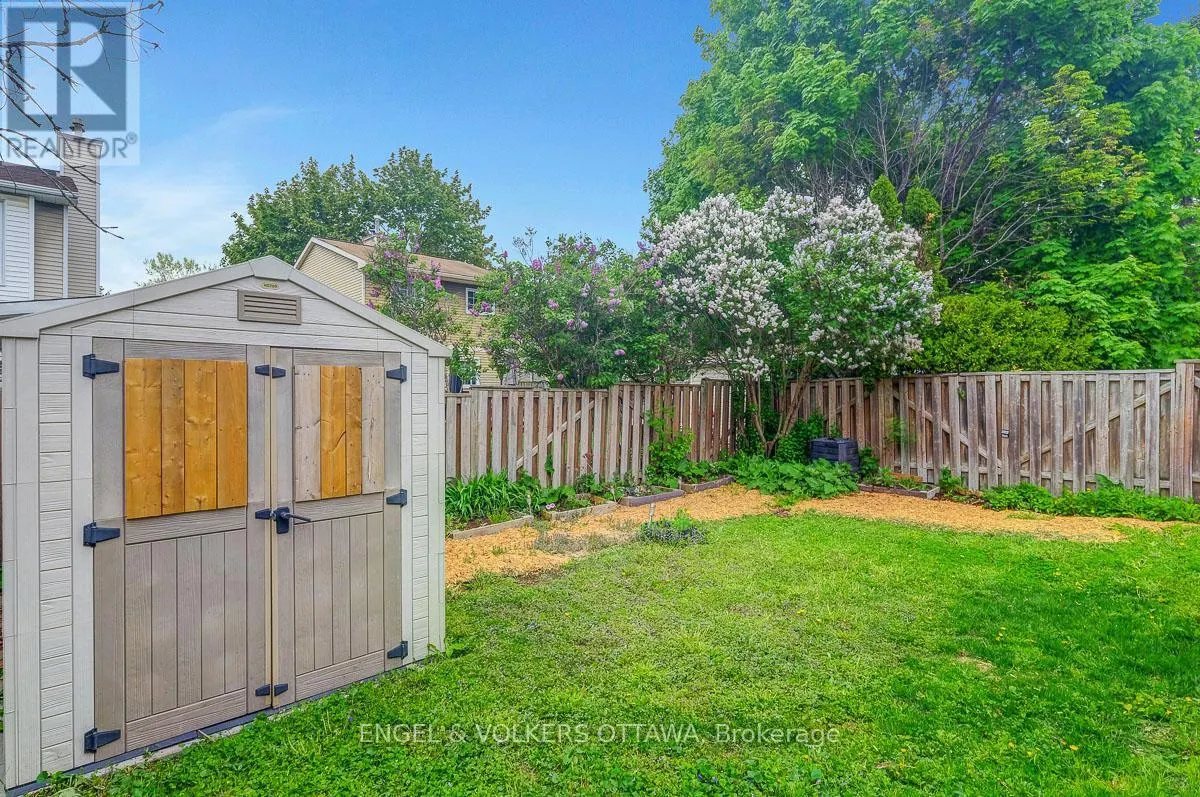 30 SOVEREIGN AVENUE