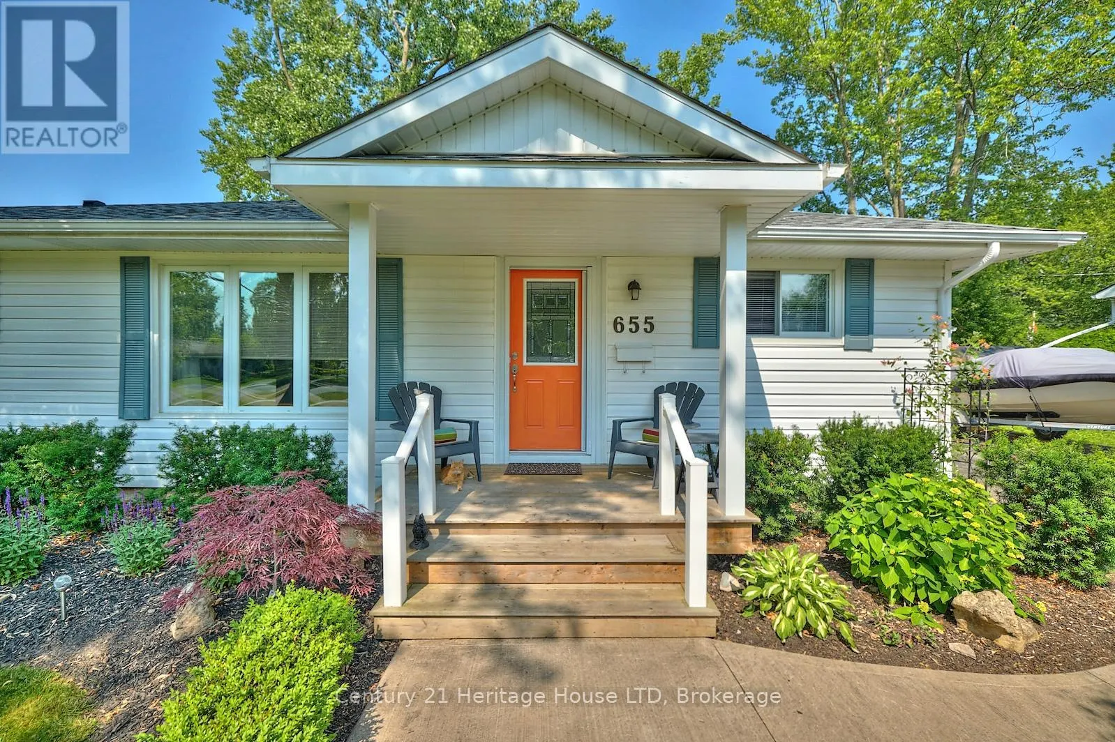 655 FERNDALE AVENUE