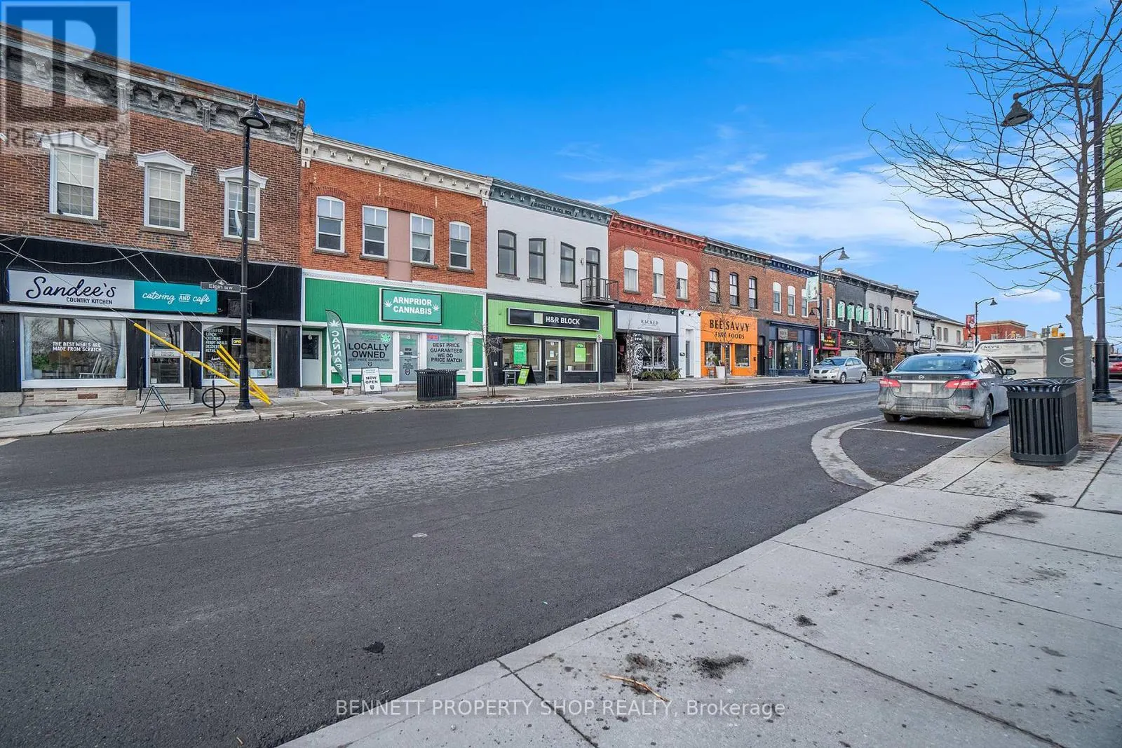 119 & 125 DANIEL STREET N