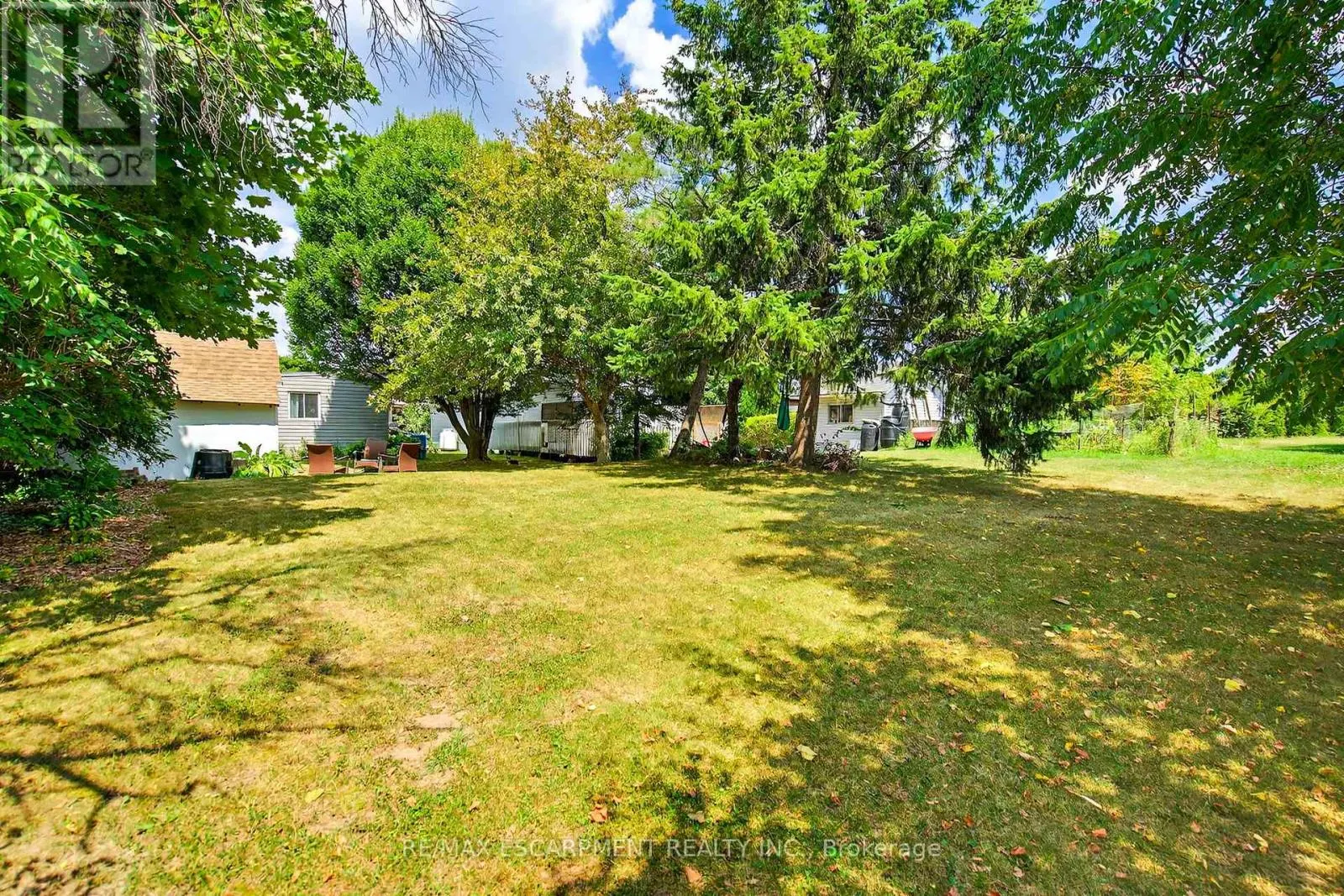 139 MAPLE CRES - 1294 CONCESSION 8 ROAD W