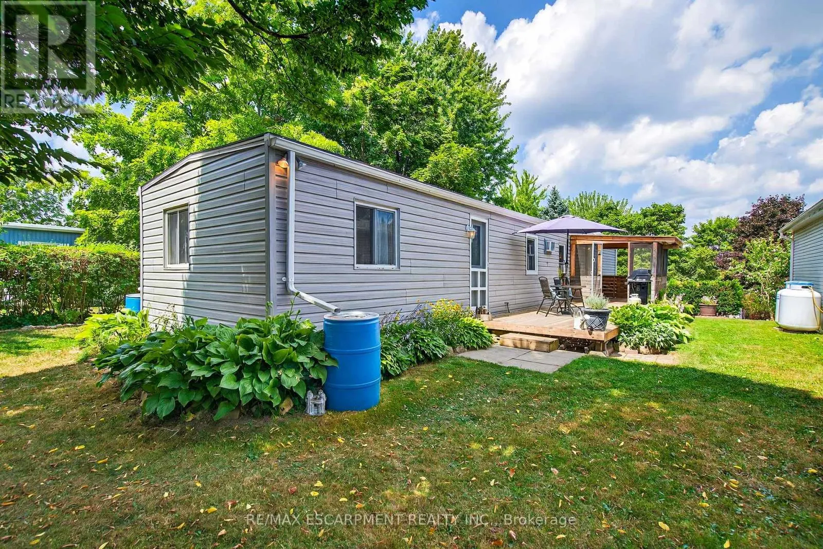 139 MAPLE CRES - 1294 CONCESSION 8 ROAD W