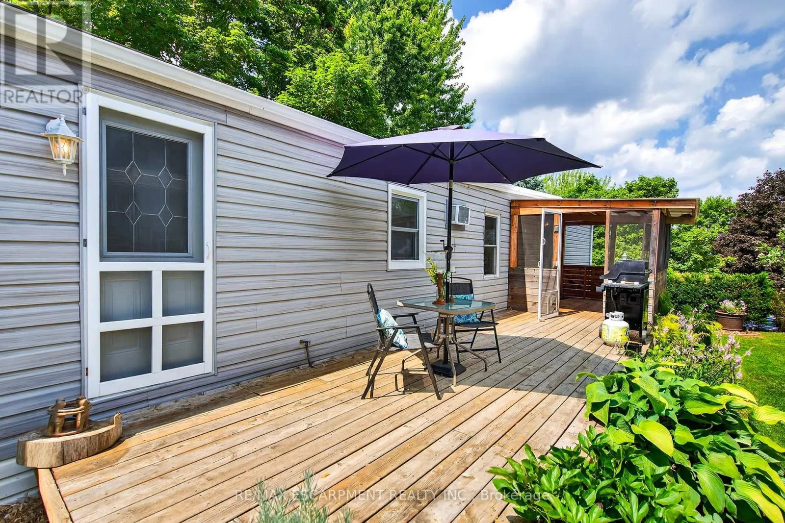 139 MAPLE CRES - 1294 CONCESSION 8 ROAD W