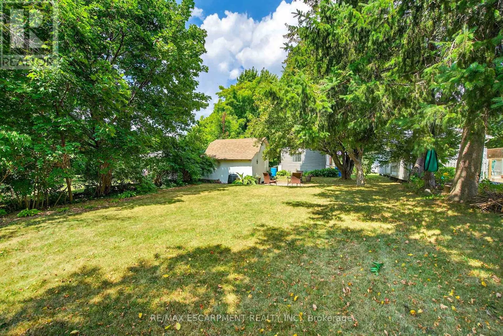 139 MAPLE CRES - 1294 CONCESSION 8 ROAD W