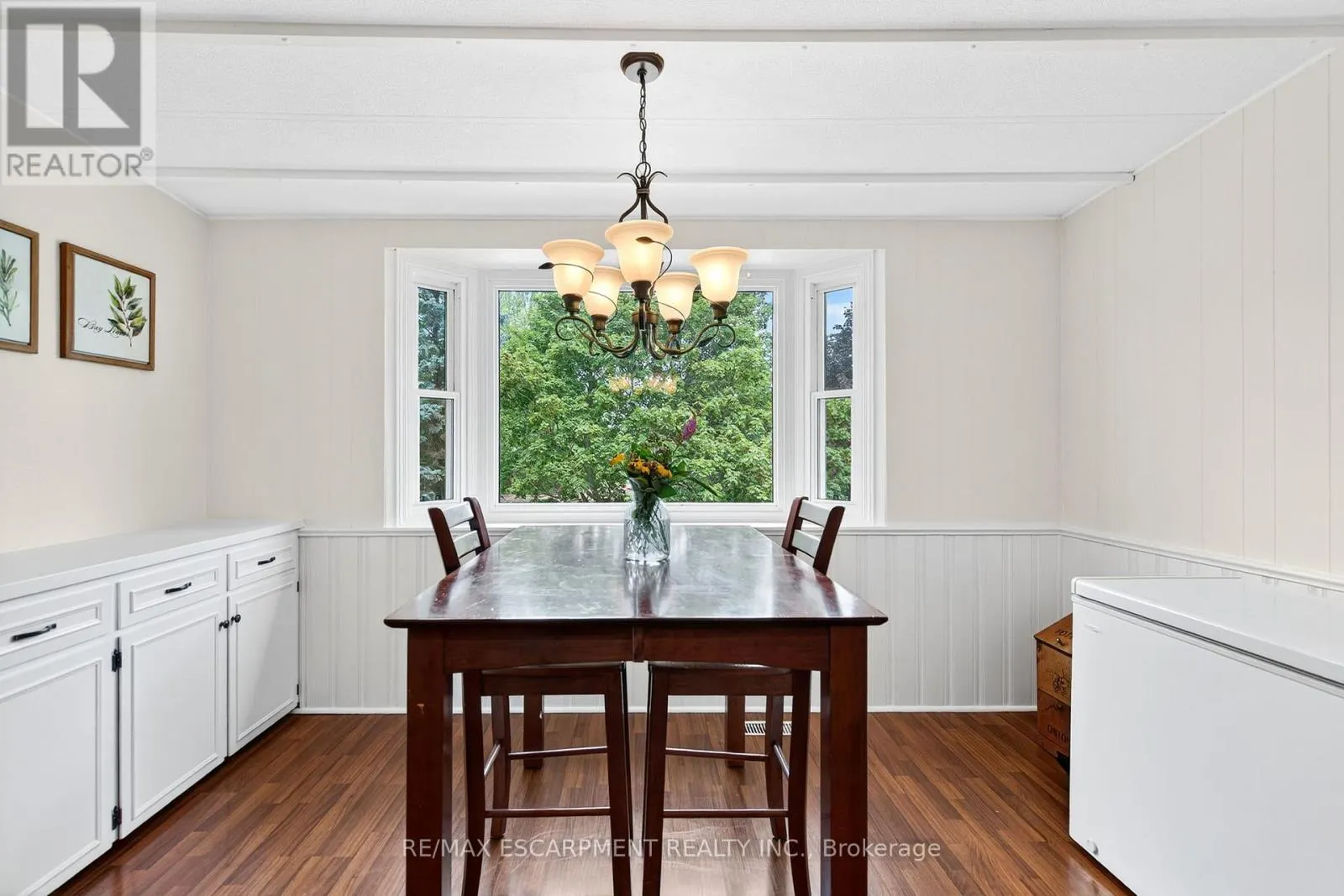 139 MAPLE CRES - 1294 CONCESSION 8 ROAD W