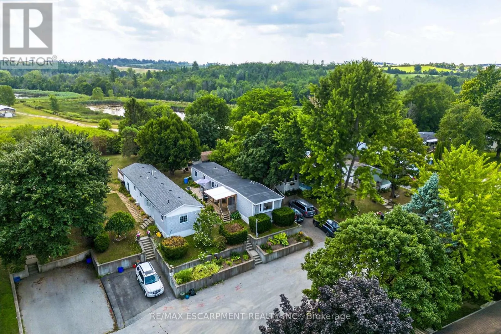 139 MAPLE CRES - 1294 CONCESSION 8 ROAD W