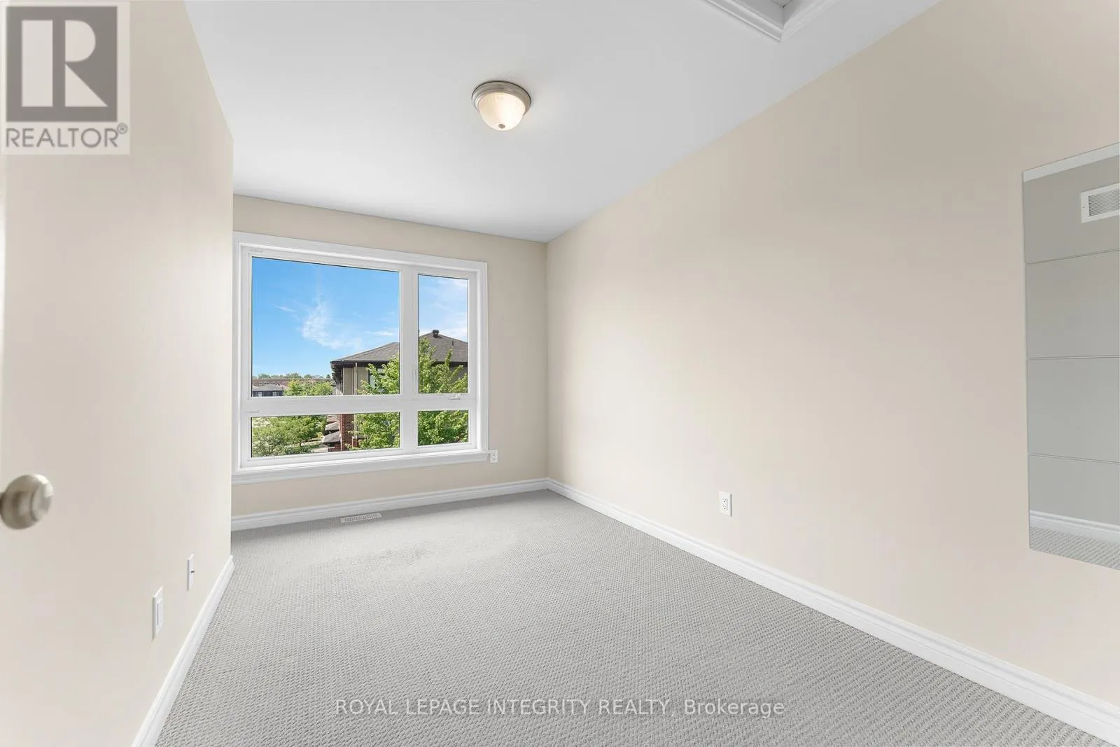 323 TWINFLOWER WAY
