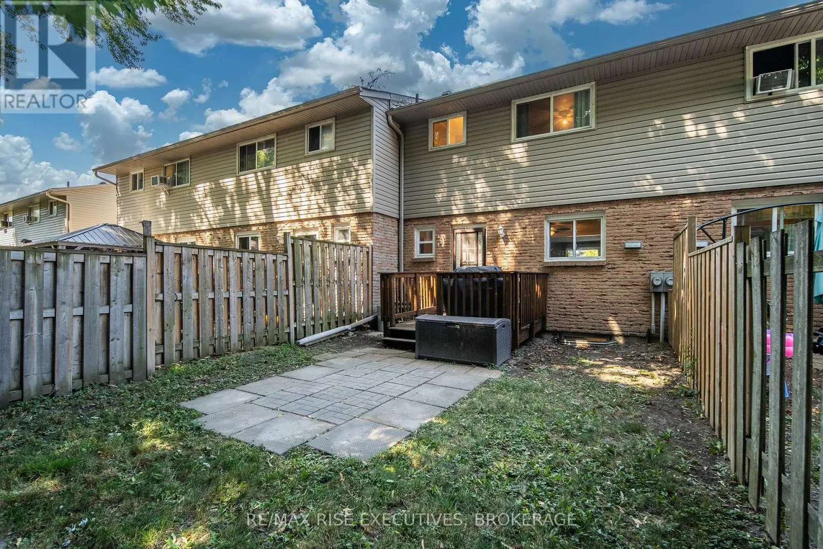 25 ROSEMUND PLACE