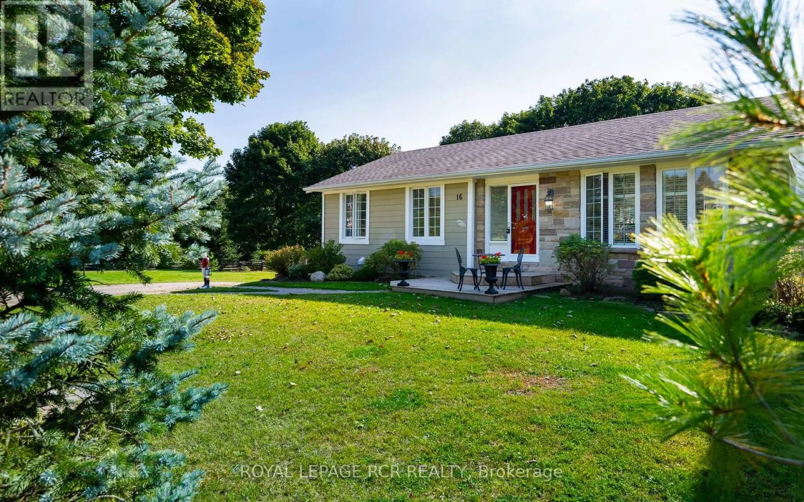 16 BARBOUR DRIVE