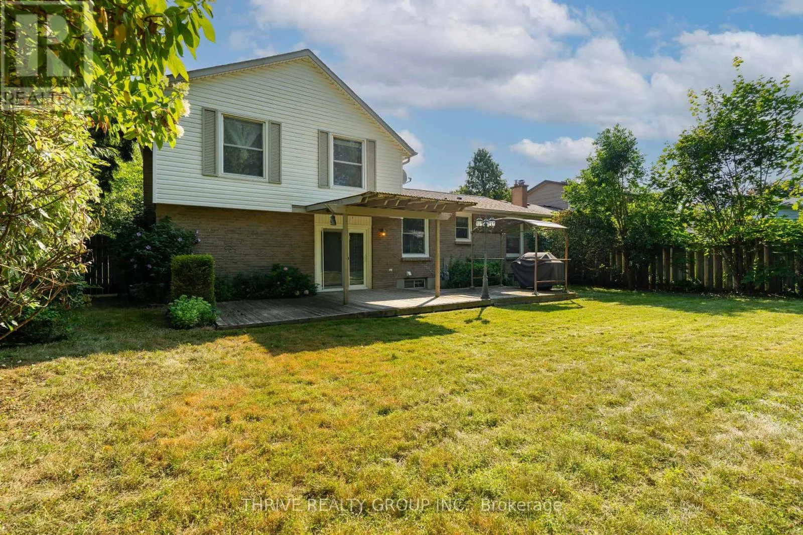 803 FARNHAM ROAD