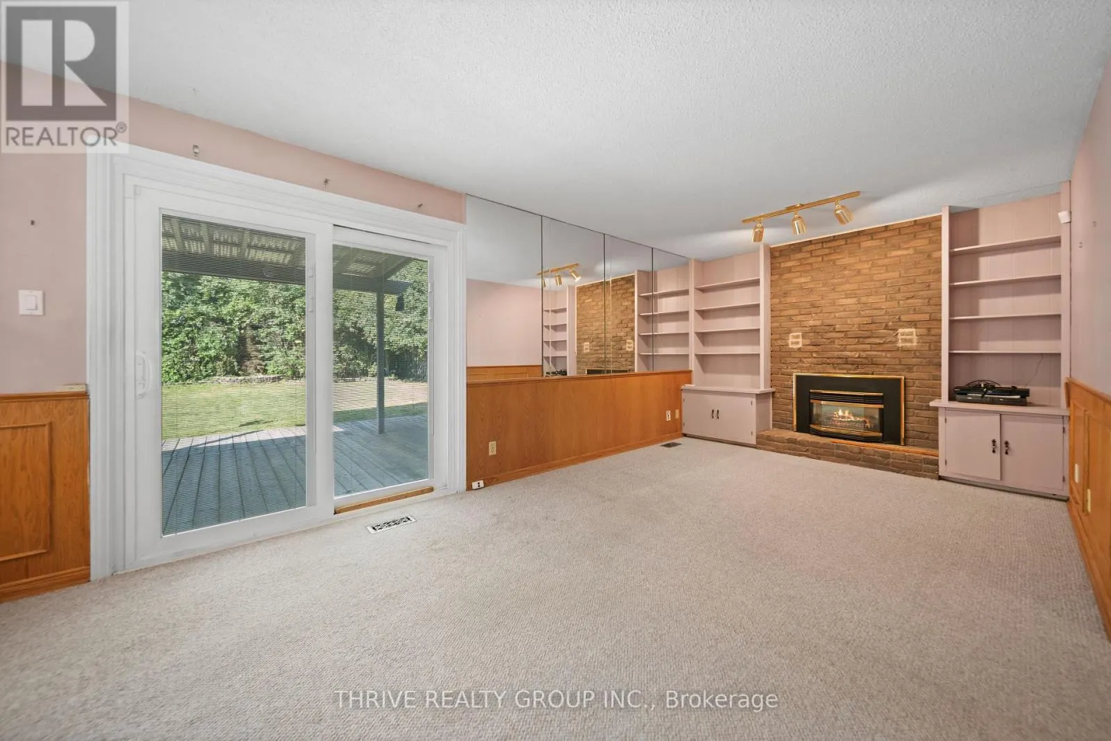 803 FARNHAM ROAD