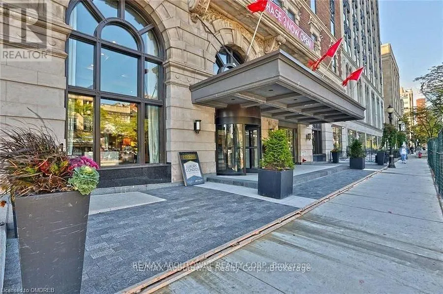 312 - 118 KING STREET E