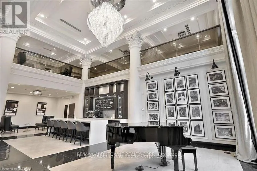 312 - 118 KING STREET E