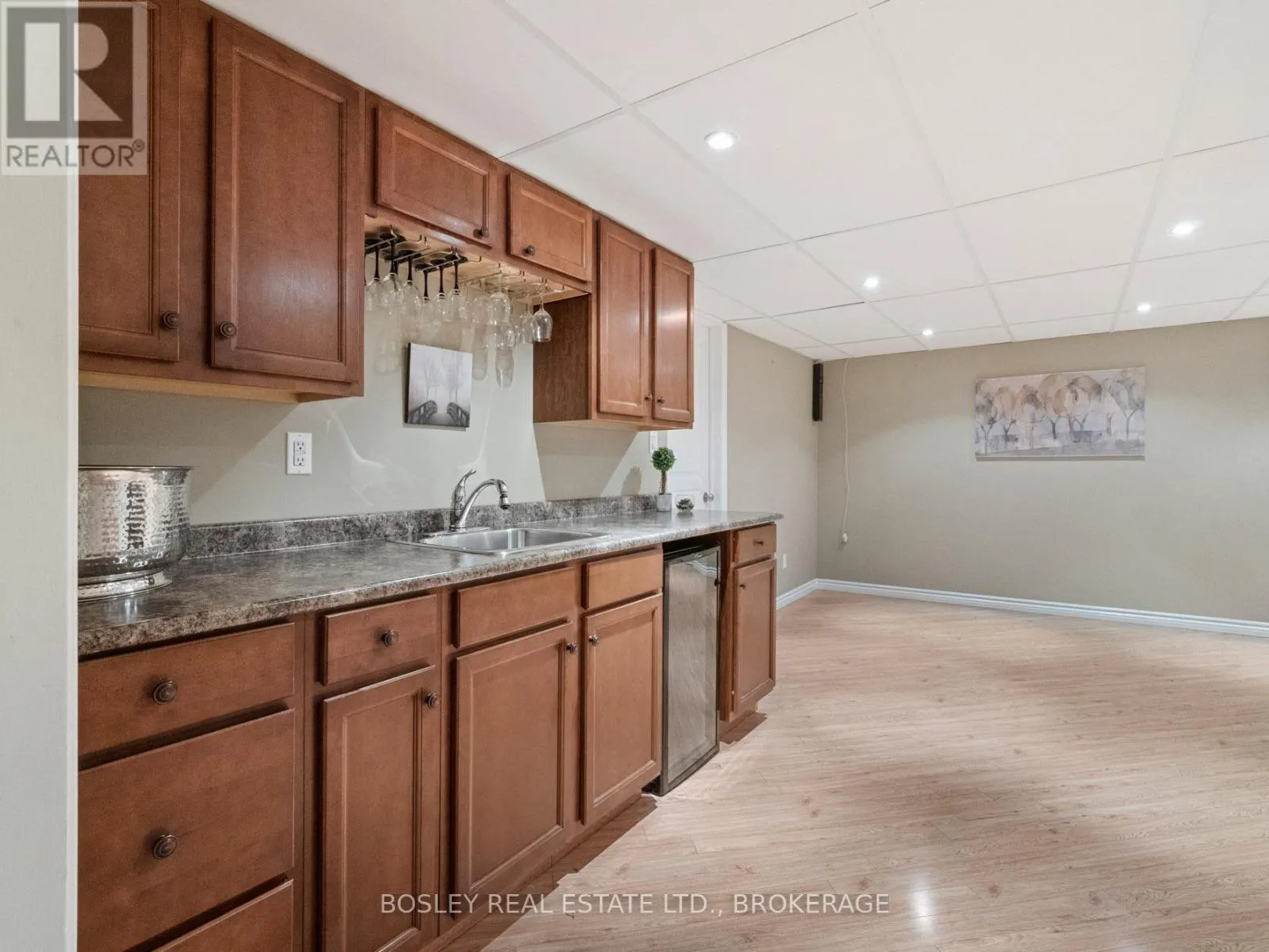 38 AARON TRAIL