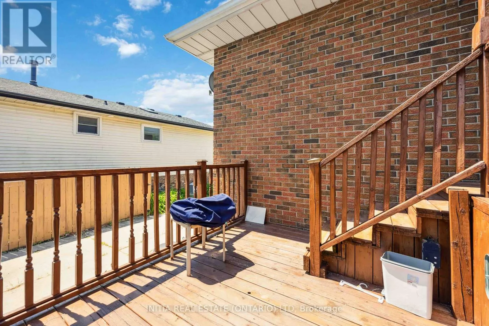 106 HASTINGS CRESCENT E