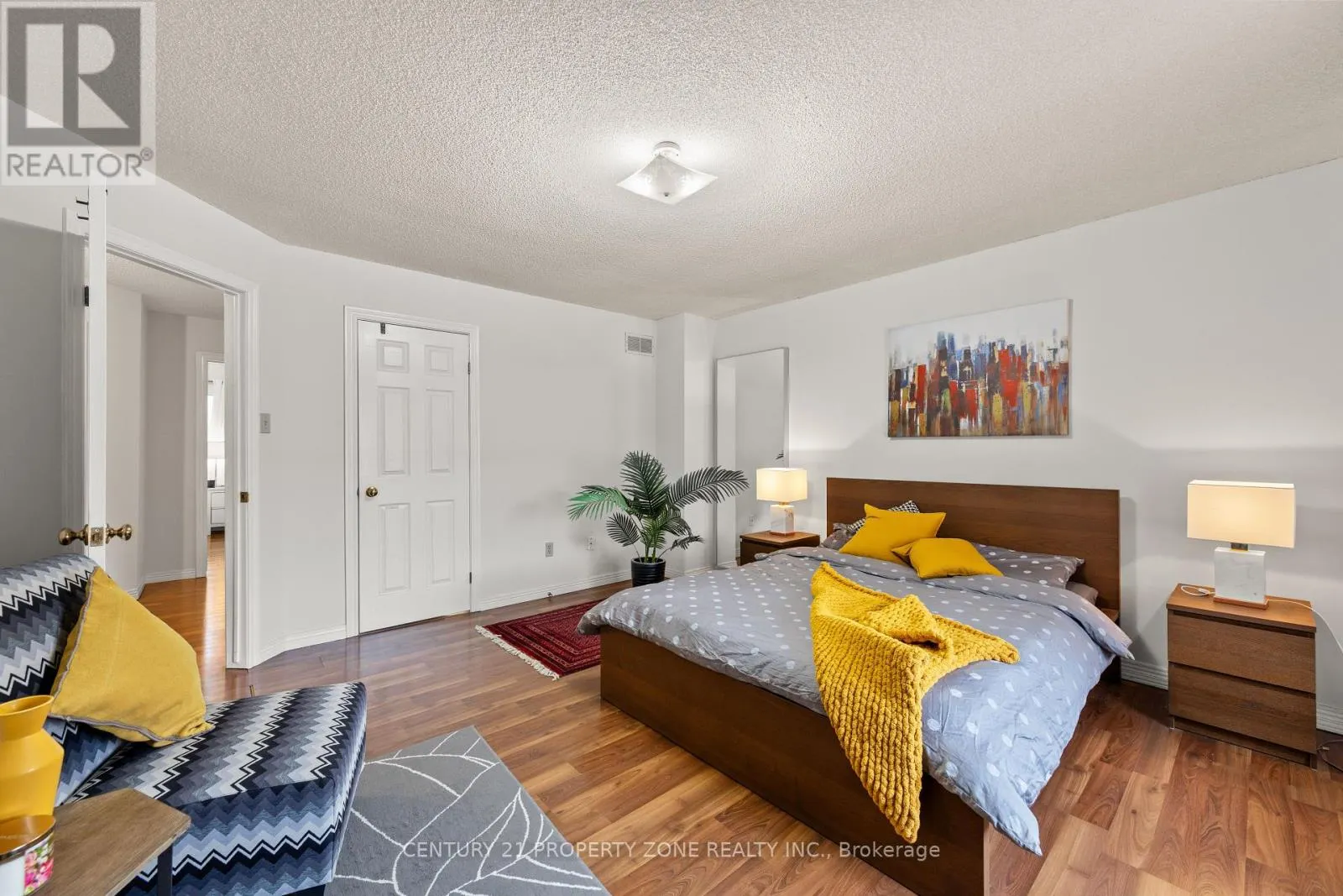 2 - 280 LIMERIDGE ROAD E