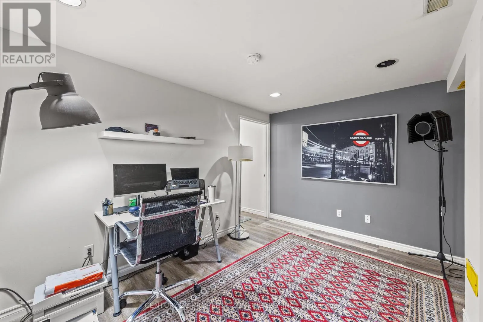 2 - 280 LIMERIDGE ROAD E