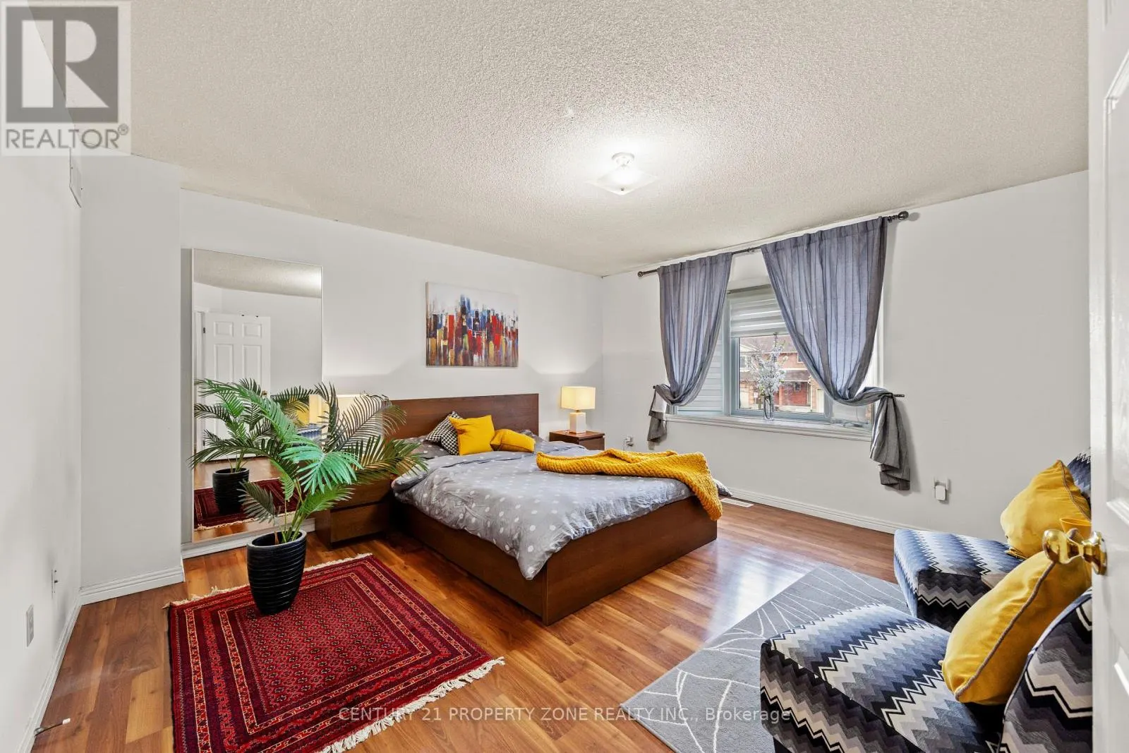 2 - 280 LIMERIDGE ROAD E