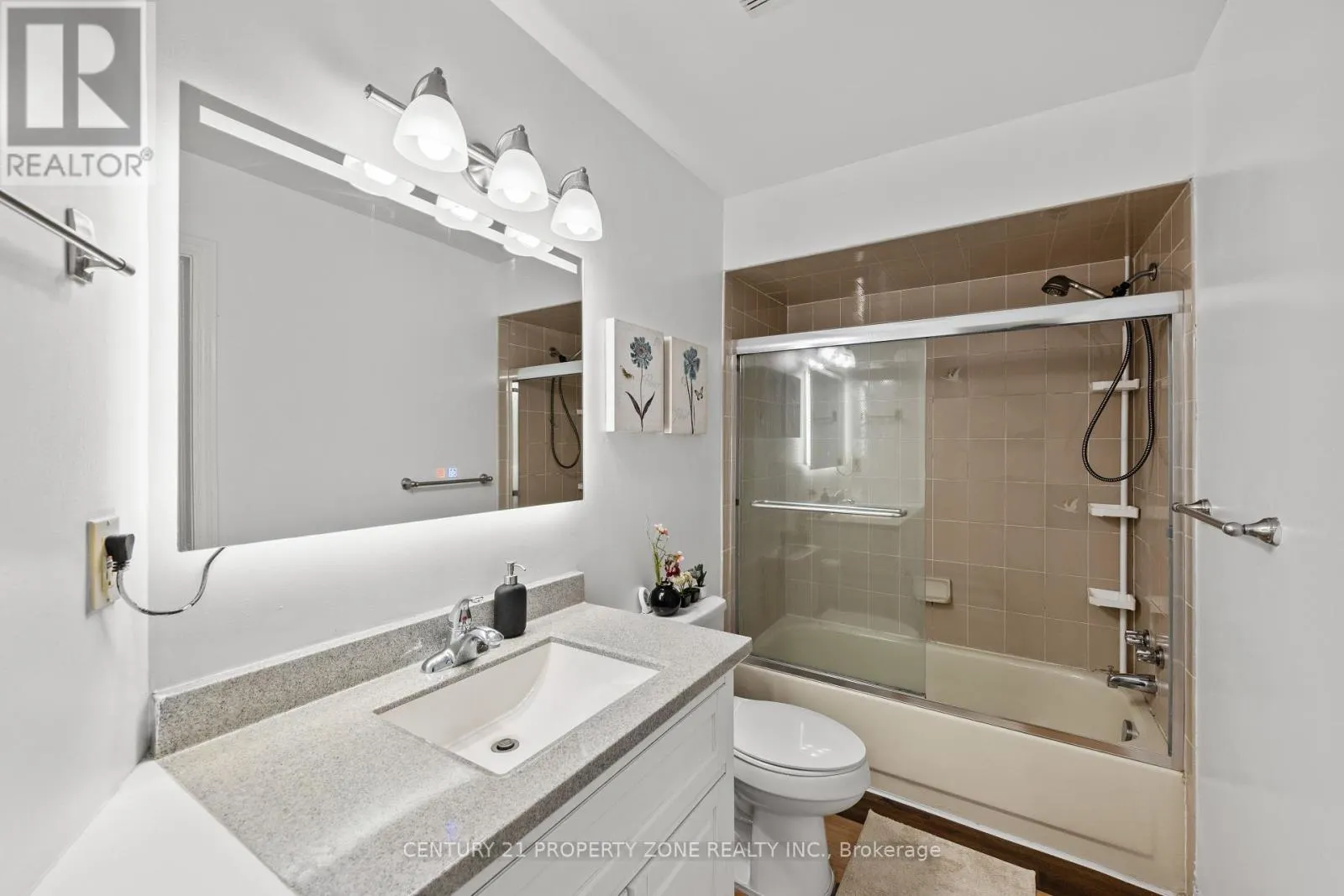 2 - 280 LIMERIDGE ROAD E