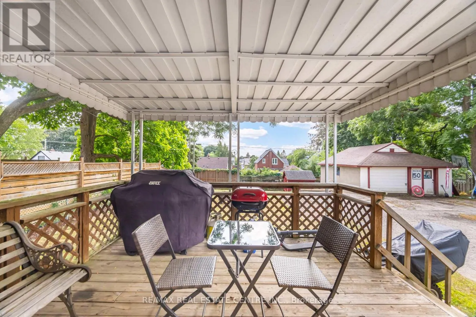 19 SENECA DRIVE