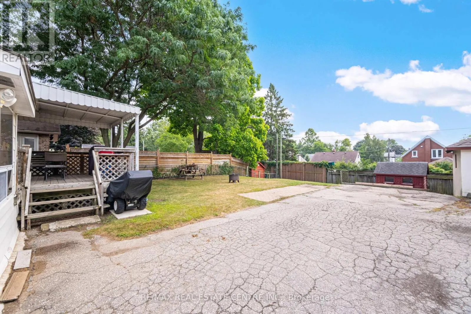 19 SENECA DRIVE
