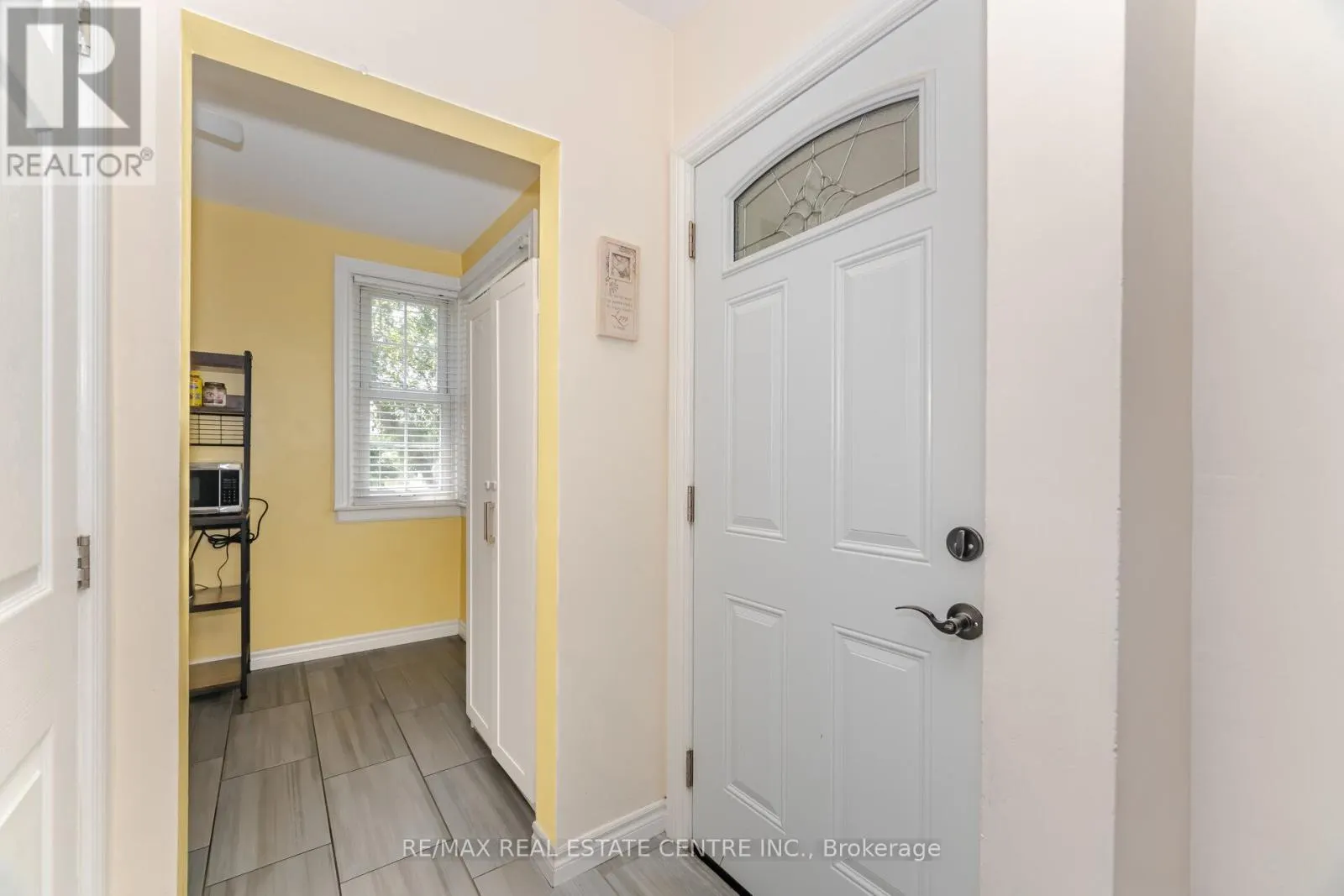 19 SENECA DRIVE