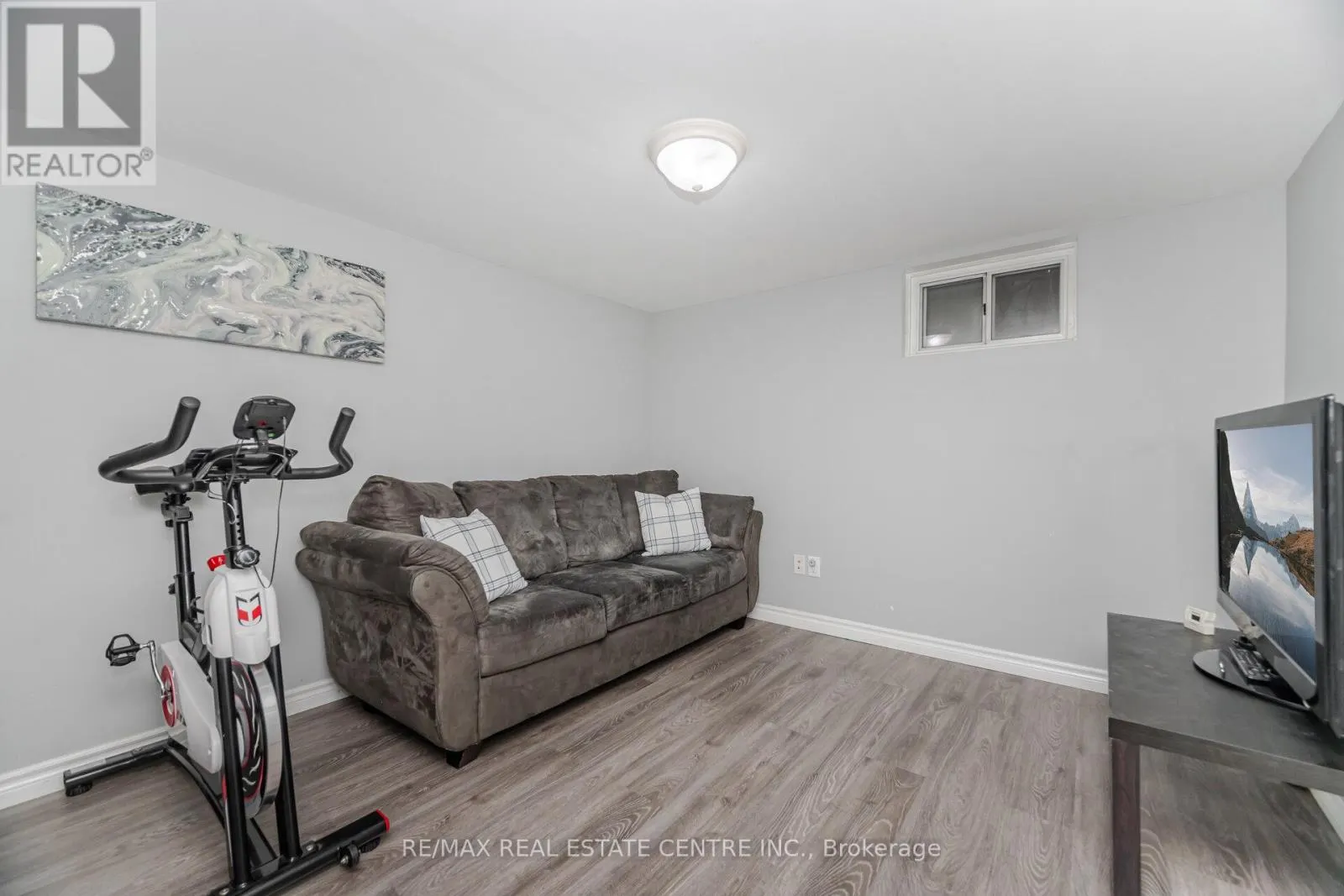 19 SENECA DRIVE
