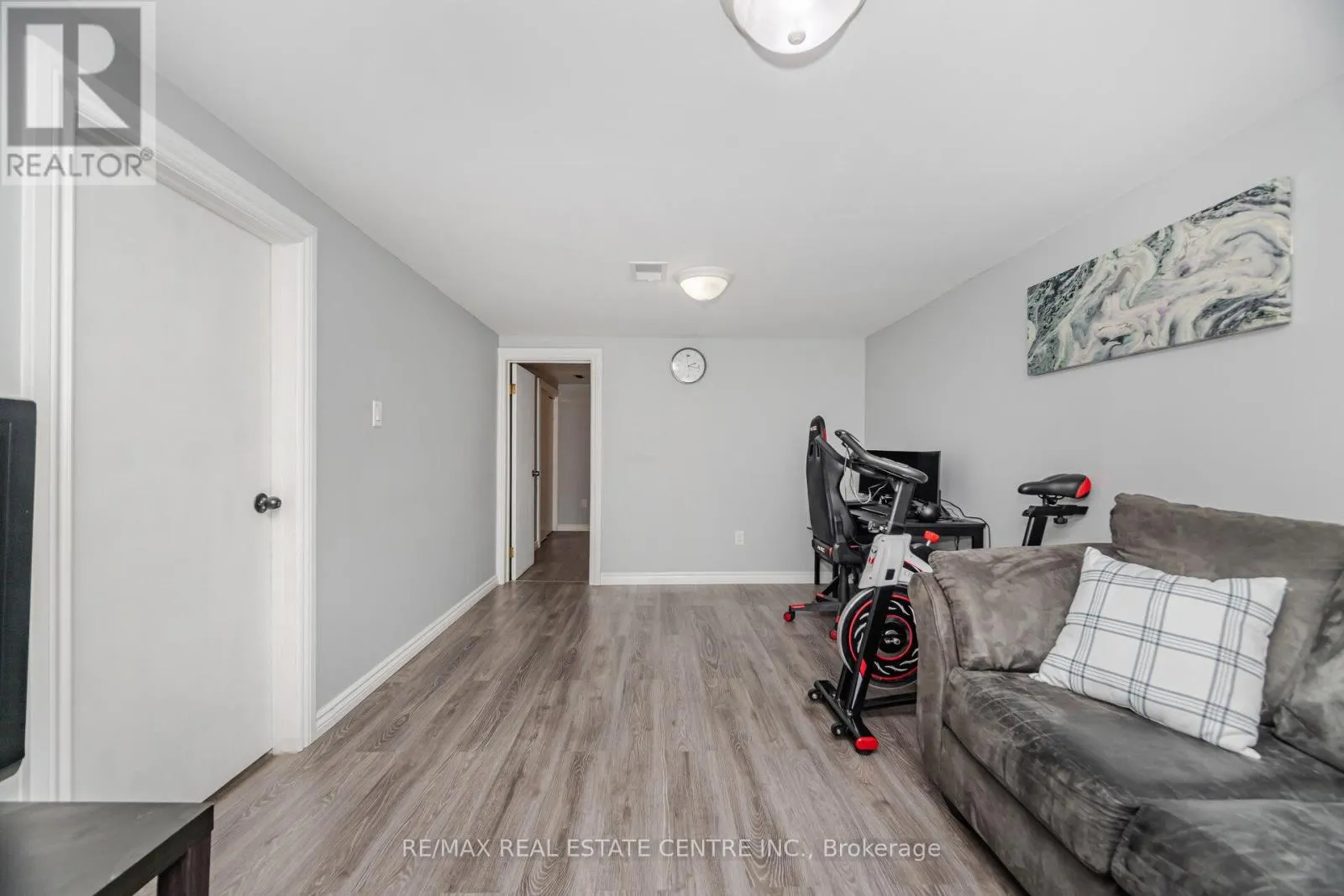 19 SENECA DRIVE