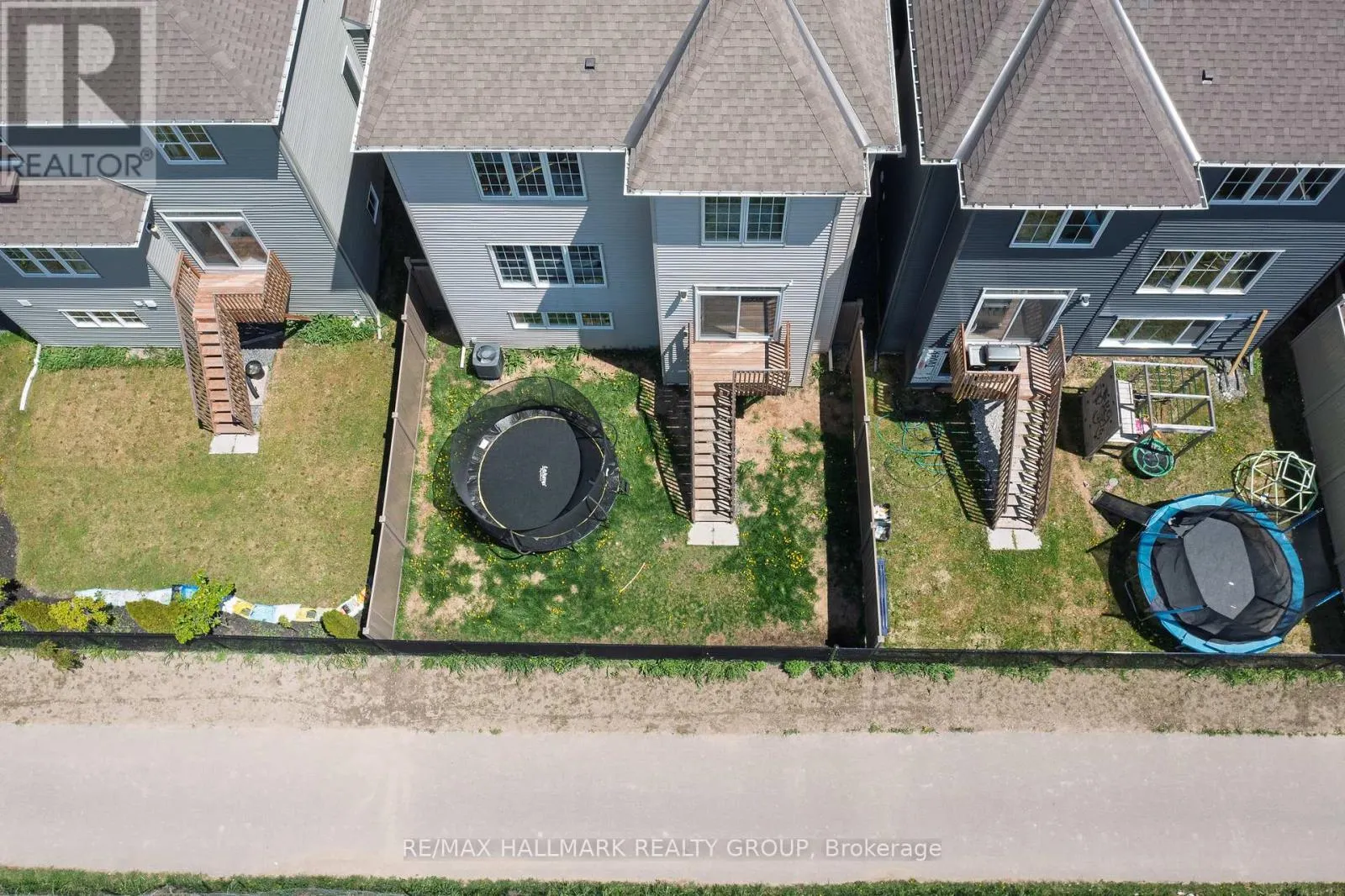824 HENSLOW'S CIRCLE