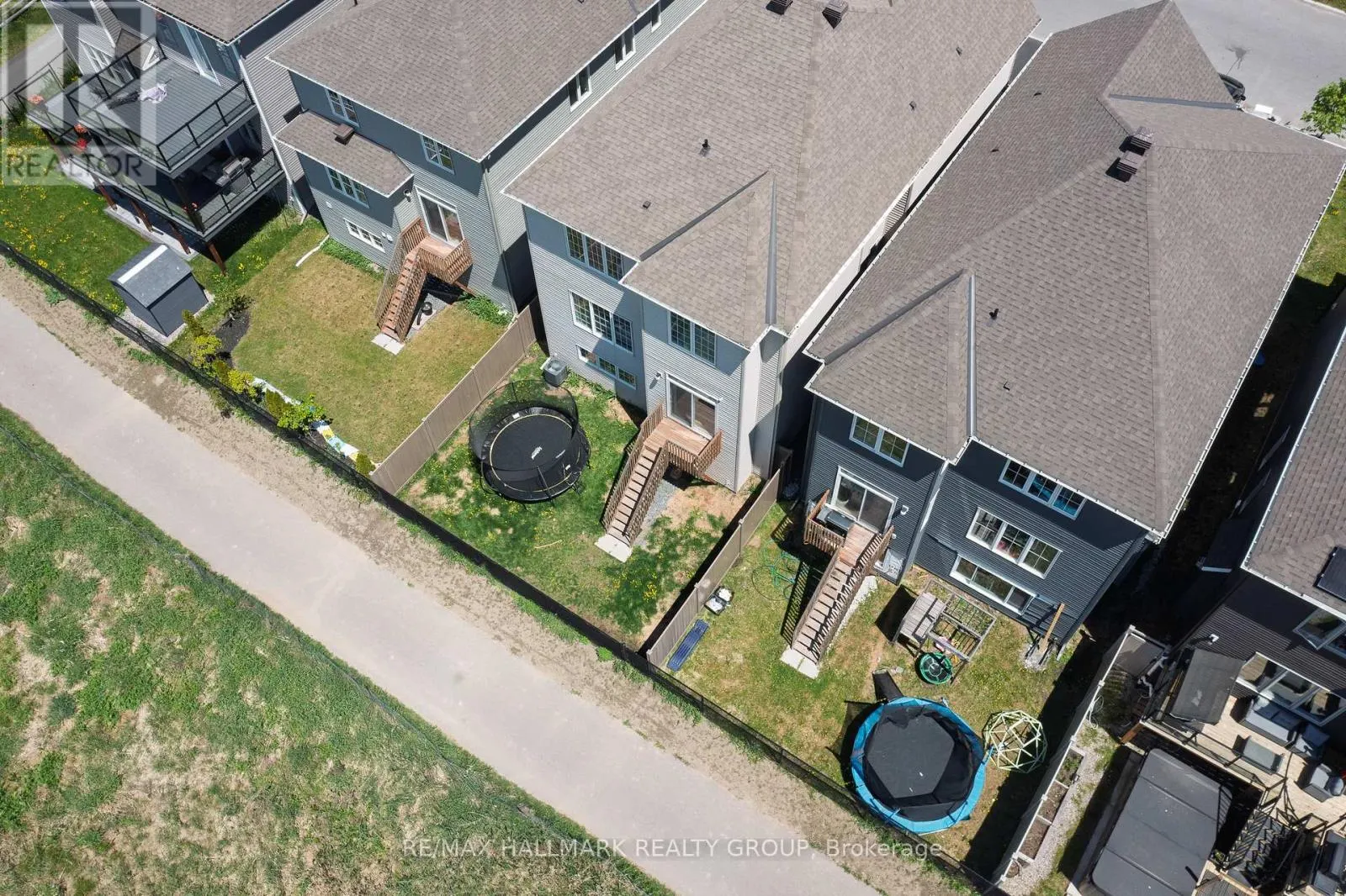 824 HENSLOW'S CIRCLE