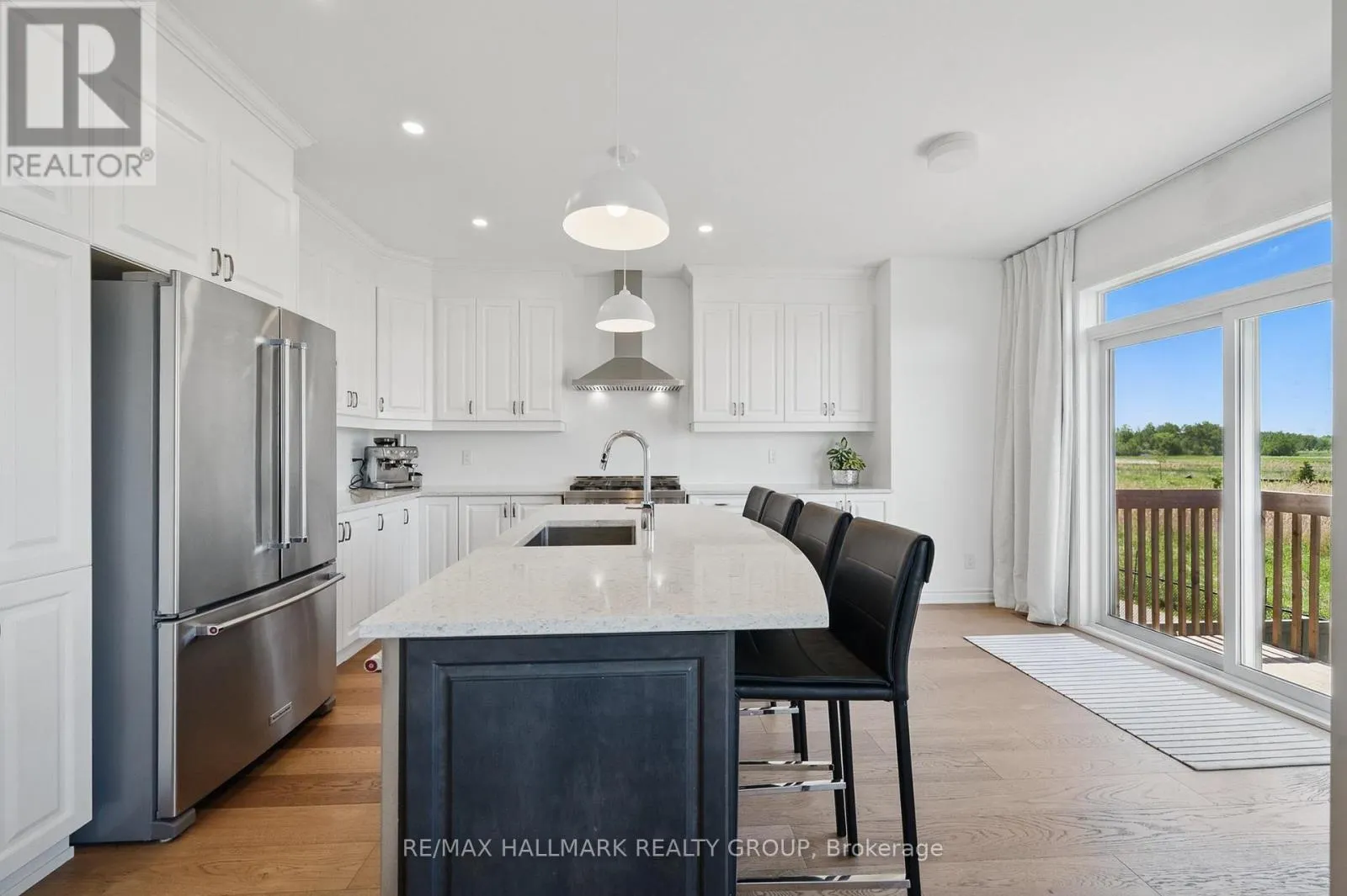 824 HENSLOW'S CIRCLE