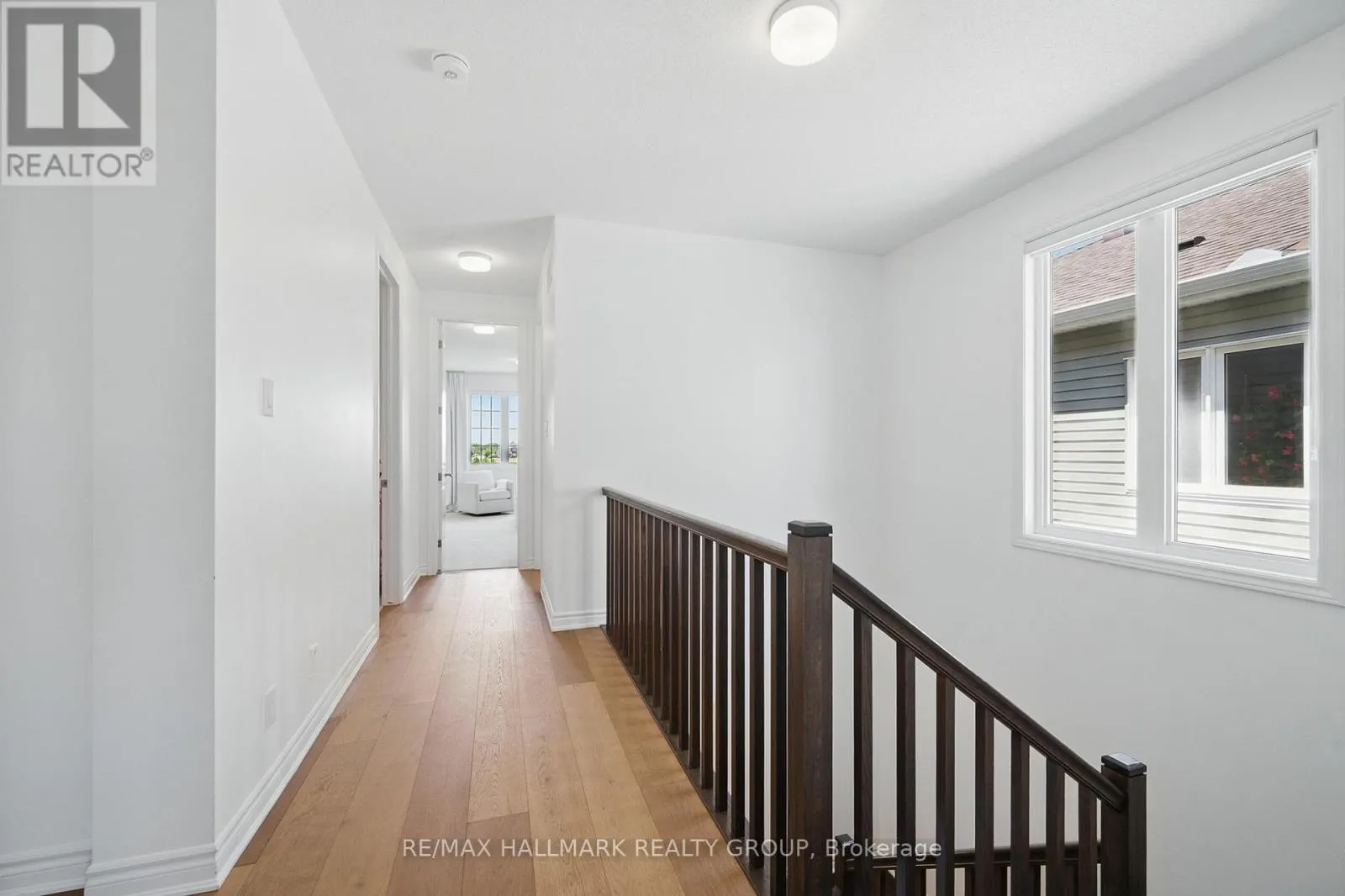 824 HENSLOW'S CIRCLE