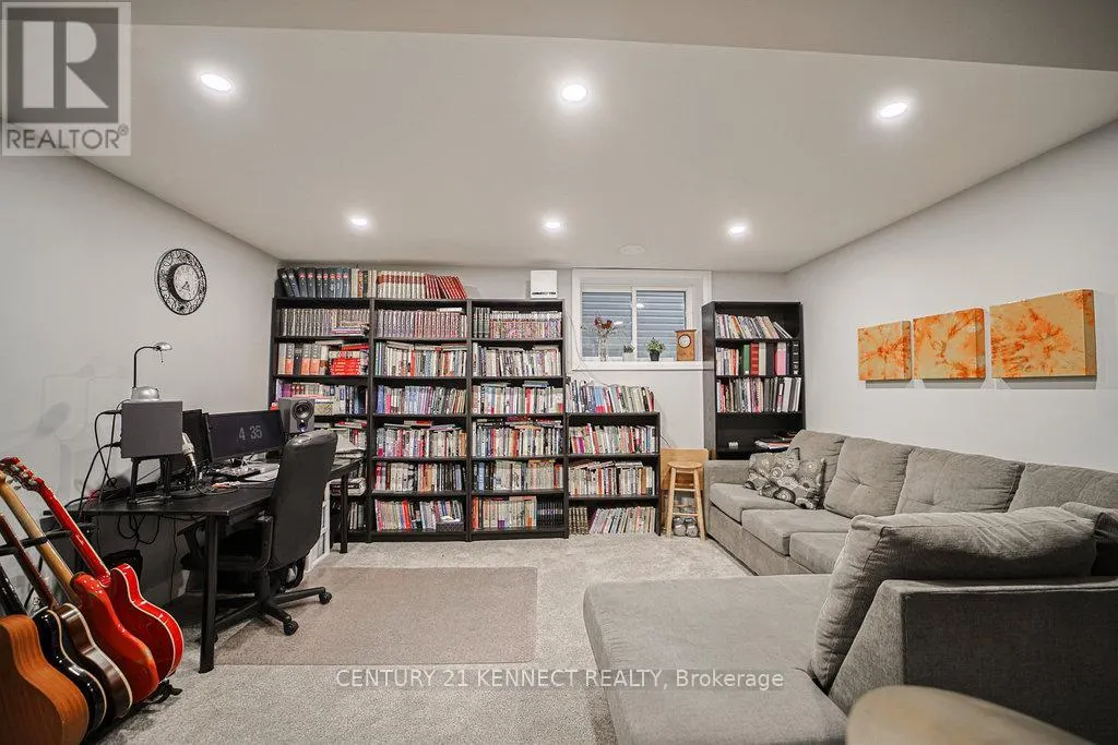 1520 BERKSHIRE DRIVE