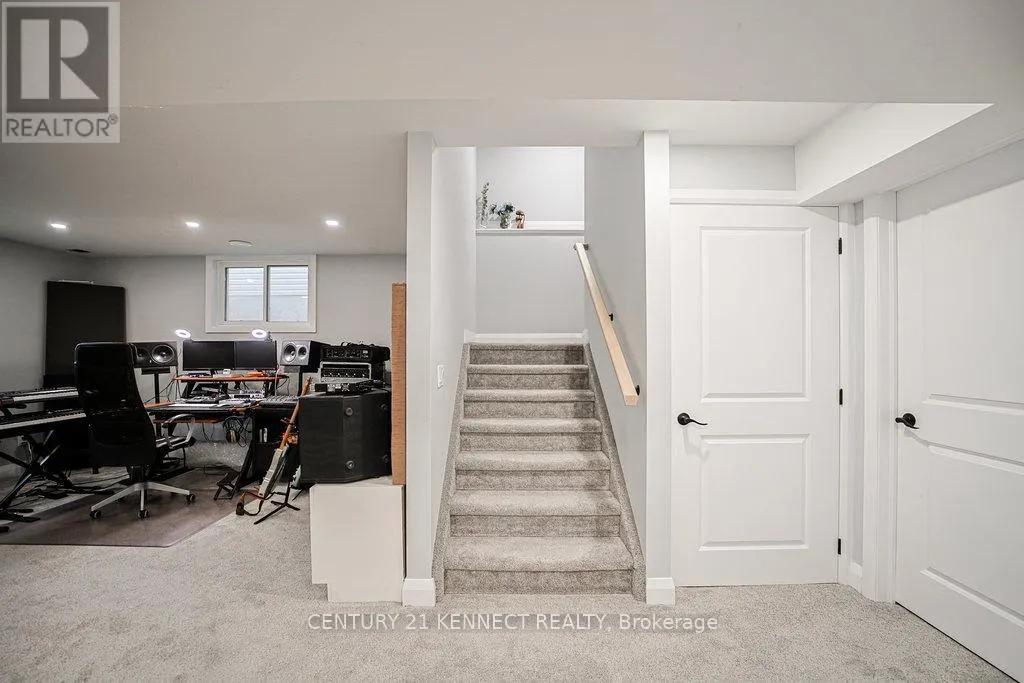 1520 BERKSHIRE DRIVE