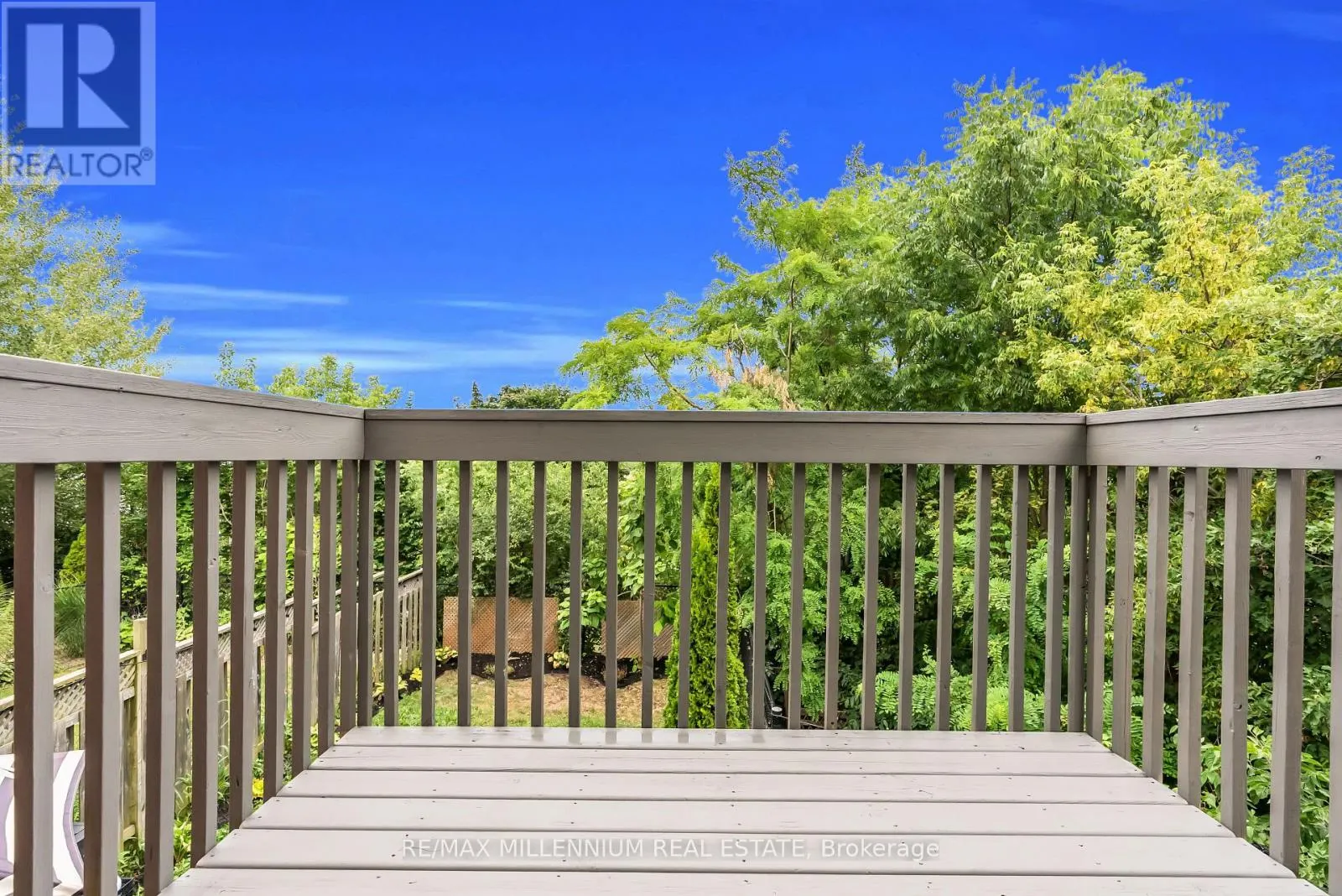 87 BLOOMINGTON DRIVE