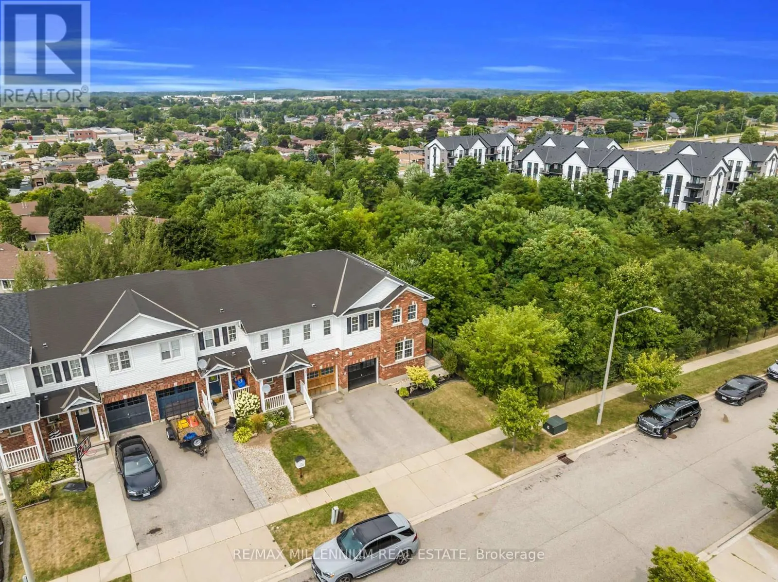 87 BLOOMINGTON DRIVE