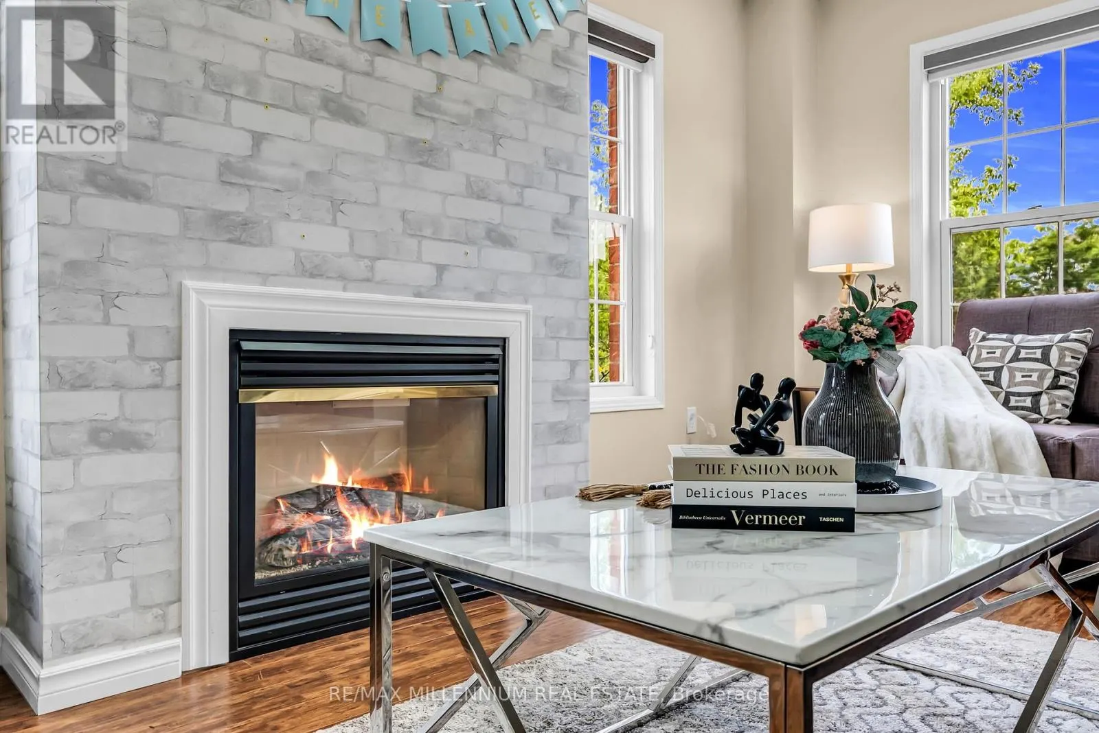 87 BLOOMINGTON DRIVE
