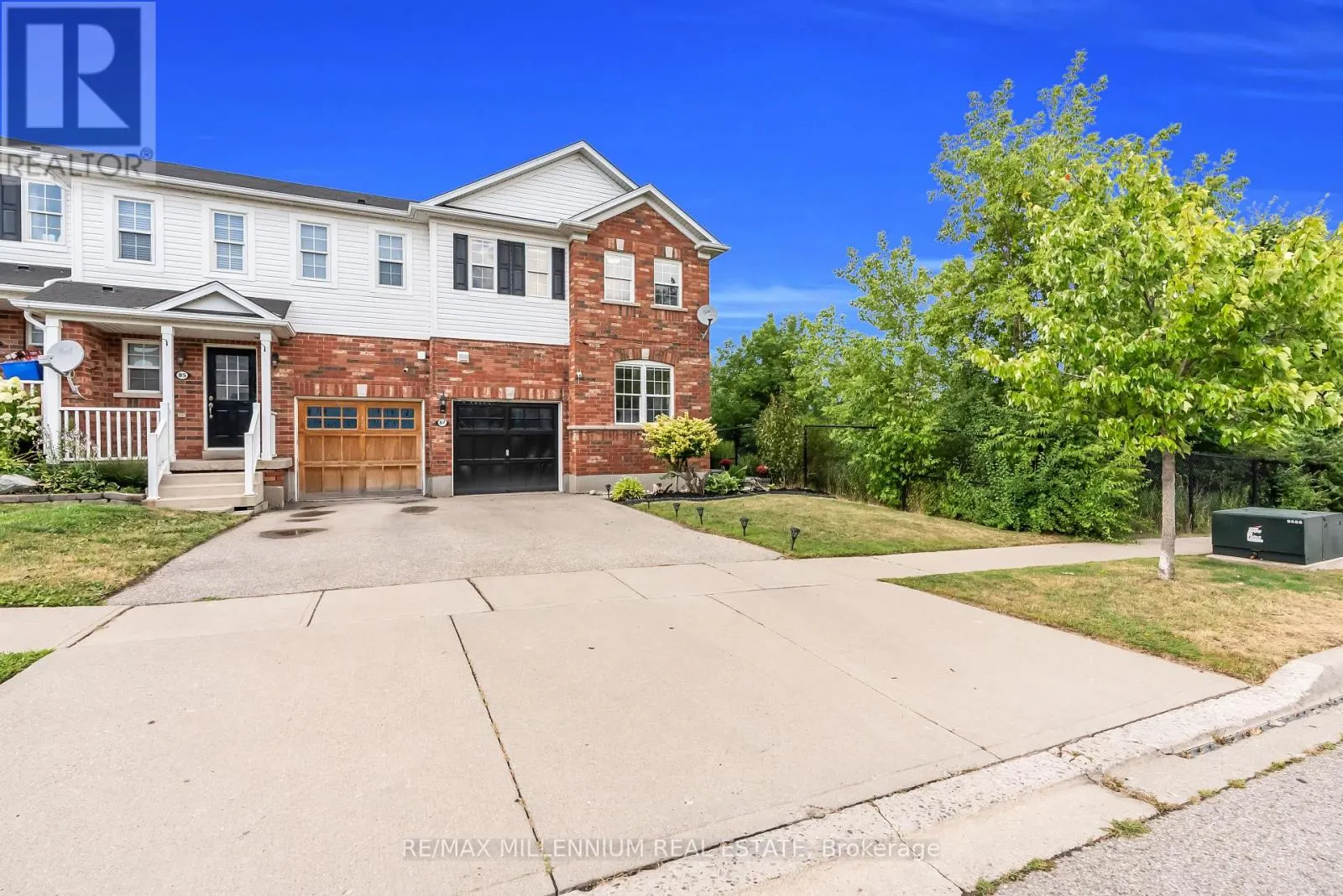 87 BLOOMINGTON DRIVE